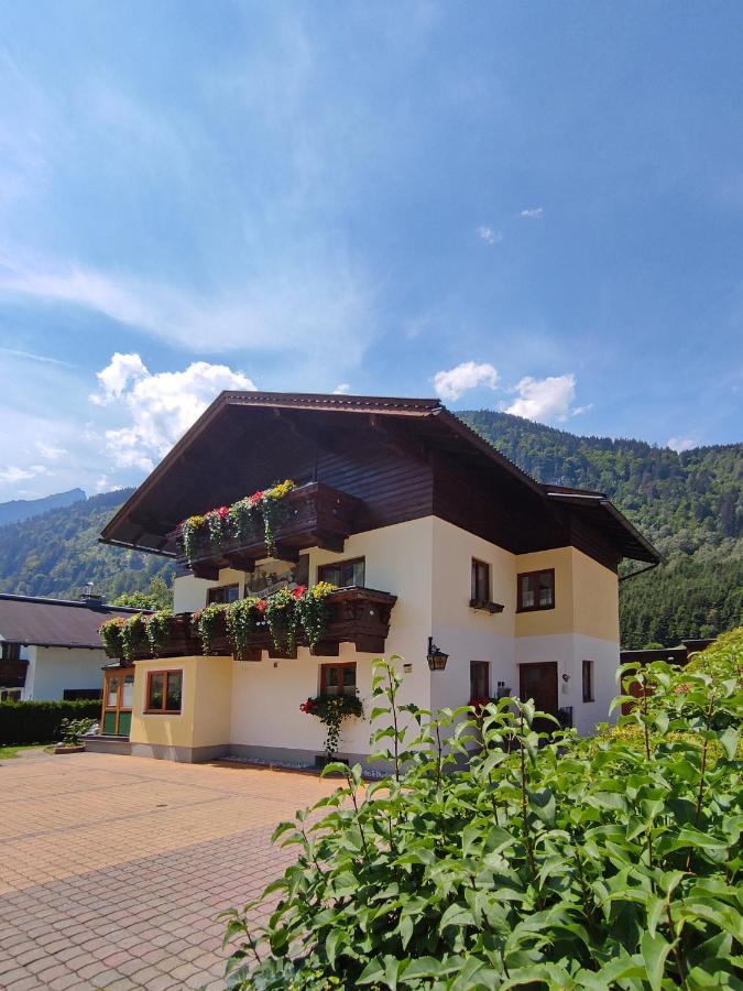 Haus Hubertus Apartamento Fusch an der Grossglocknerstrasse Exterior foto